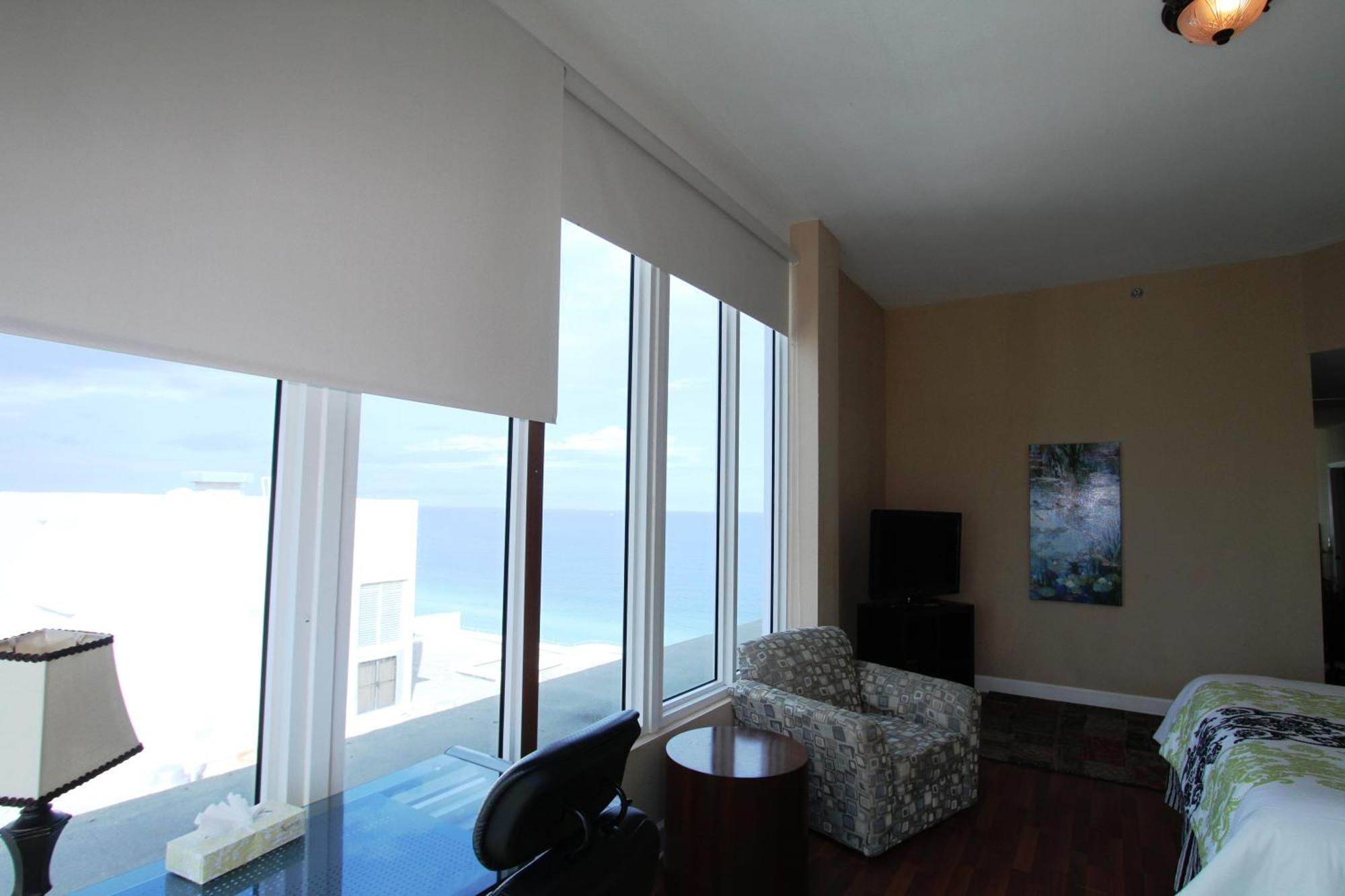 Castle PH15 Spacious Penthouse with Balcony, Beach Access, Pool, Tennis, Free Parking Villa Miami Beach Exterior photo